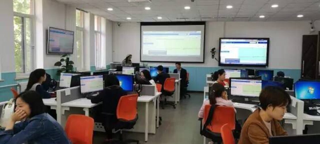 校企合作~精藝達(dá)翻譯與北京語言大學(xué)高翻學(xué)院簽訂合作協(xié)議