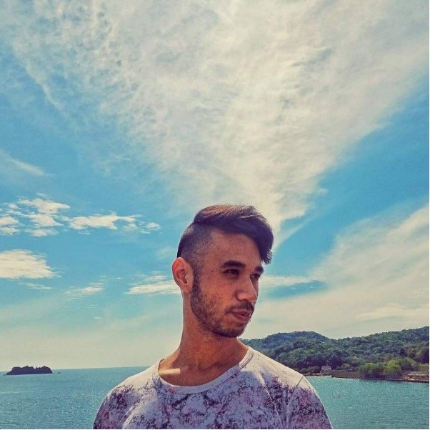 Thara個(gè)人照片