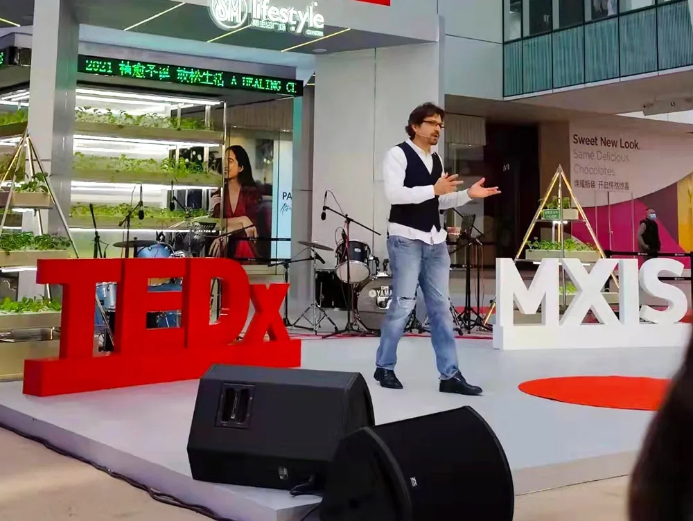 行業(yè)專家Alvaro Royo Barcenas發(fā)表演講