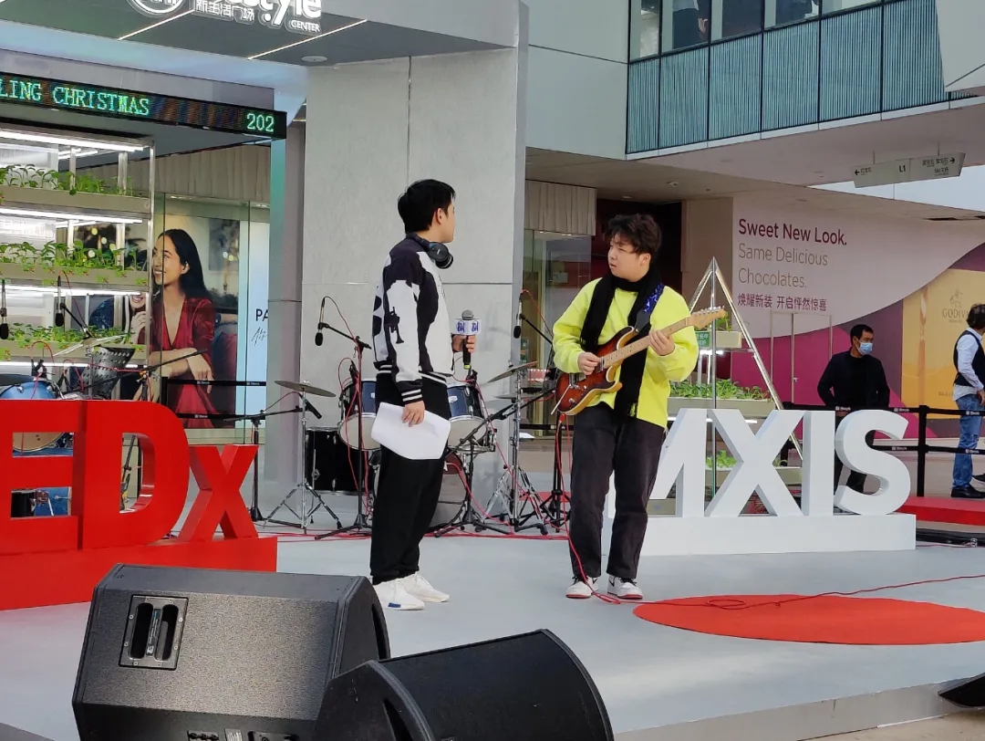 學(xué)生歌曲表演