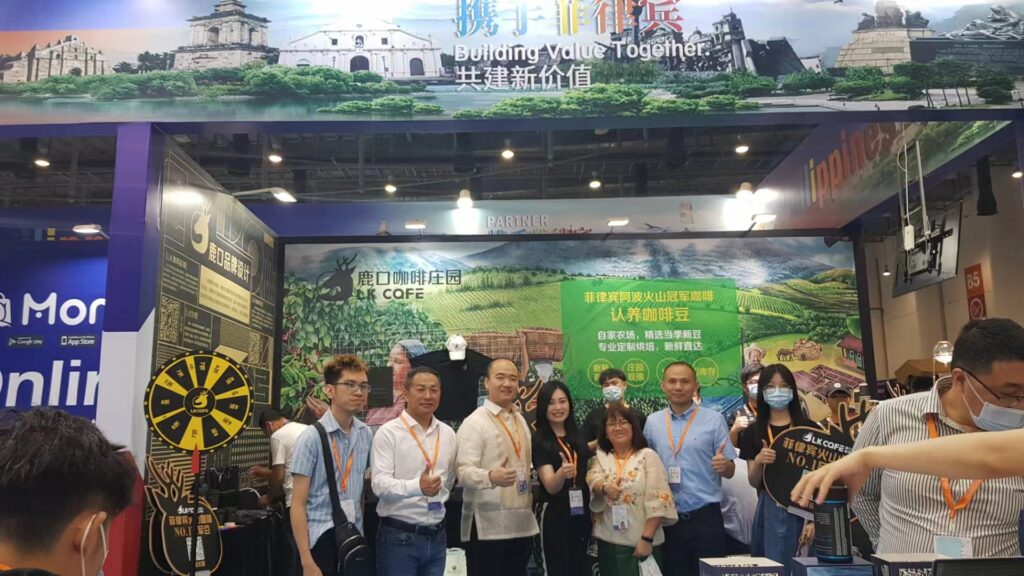 Faith & Chinese businessmen